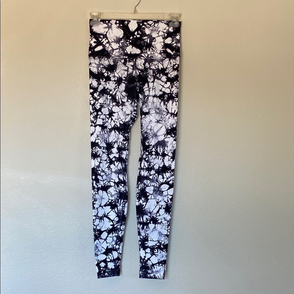 Lululemon Wunder Under high rise shibori leggings blue white womens 8